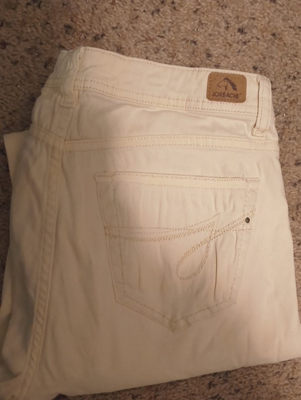Jordache Women’s Cream Skinny Jeans with Subtle Pocket Stitch